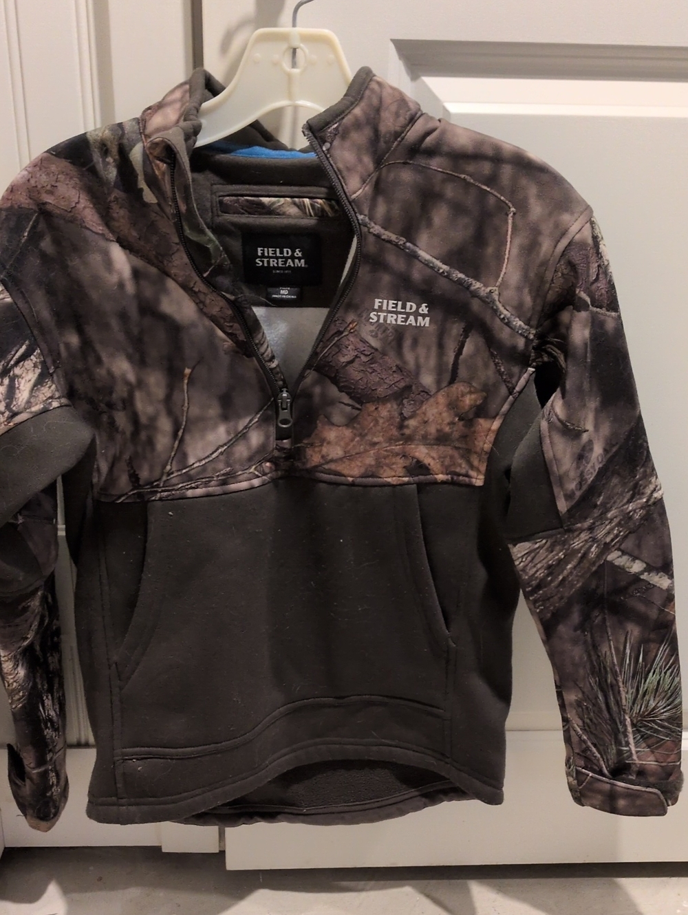 Field & Stream Camo Half-Zip Pullover in Brown and Green Youth Medium